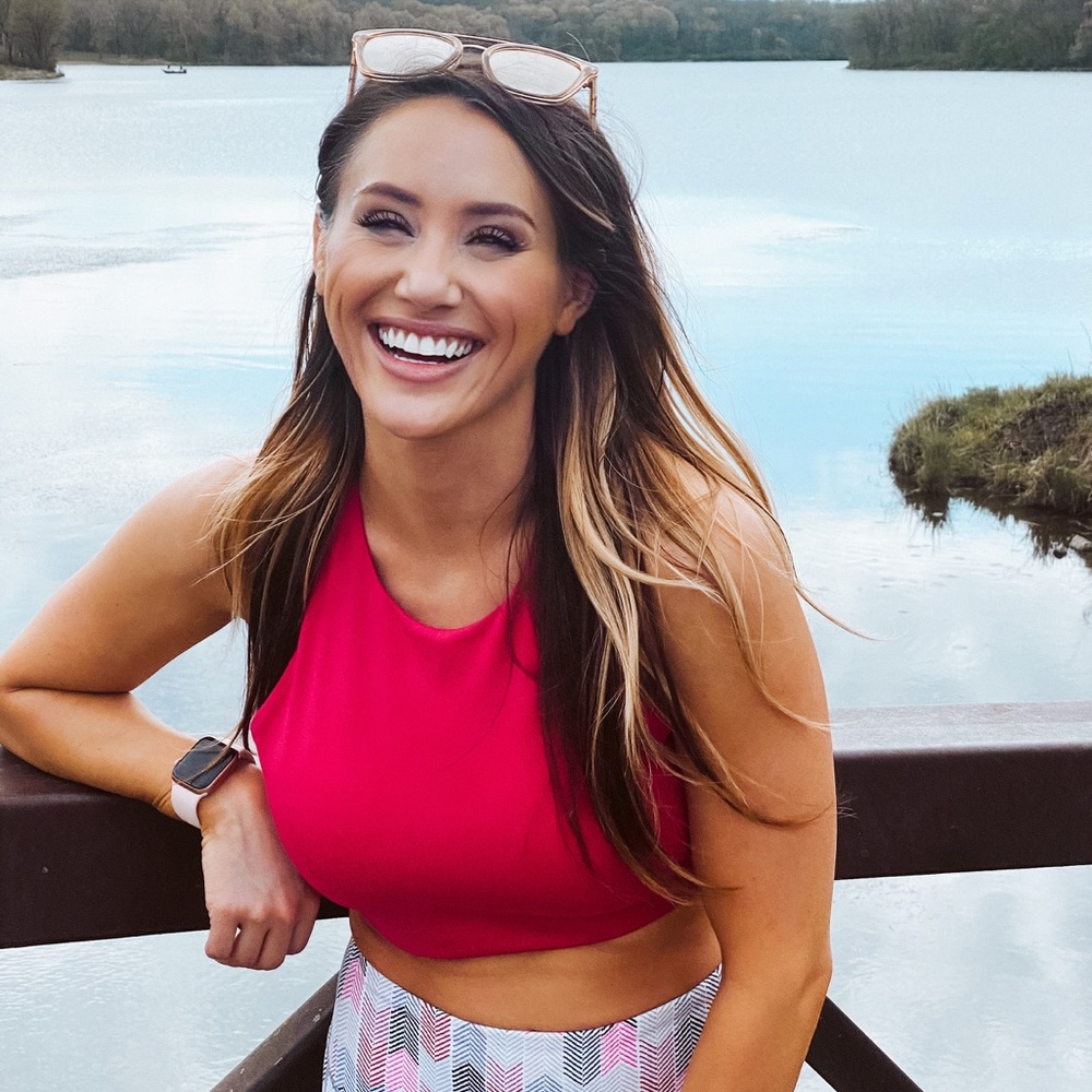 Meet your Posher, Alexis